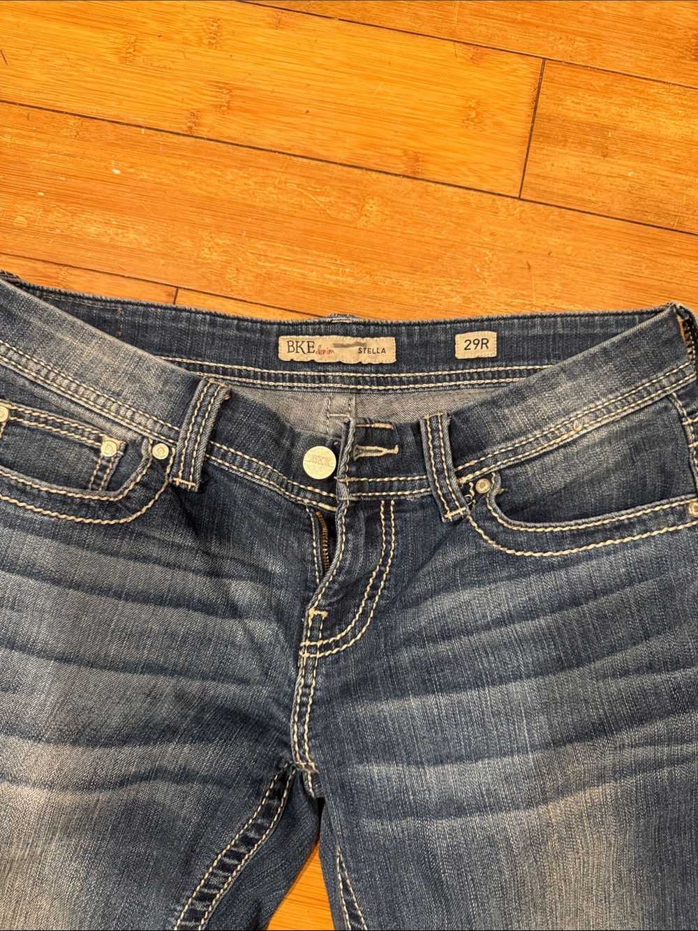 BKE Women’s Bootcut Jeans - Blue Wash